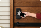 Aqara U400 Apple home key unlocking on a front door