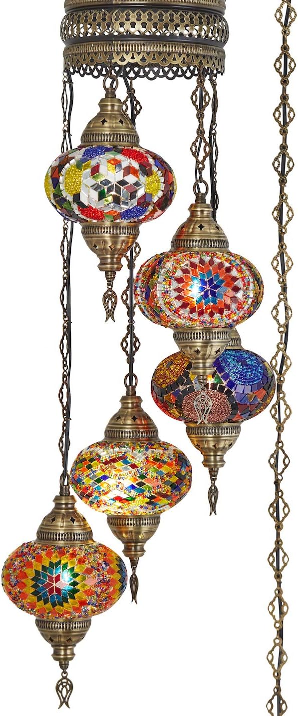 DEMMEX Rainbow Five-Globe Plug-in Chandelier — model photograph 2